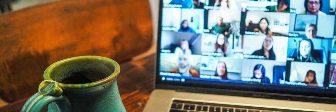 Spotkanie, które mogło być wideo. Jak odzyskać czas ze spotkań?