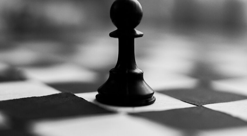 Zbuduj własnego AI stratega. Model 4 elementów pracy z AI.